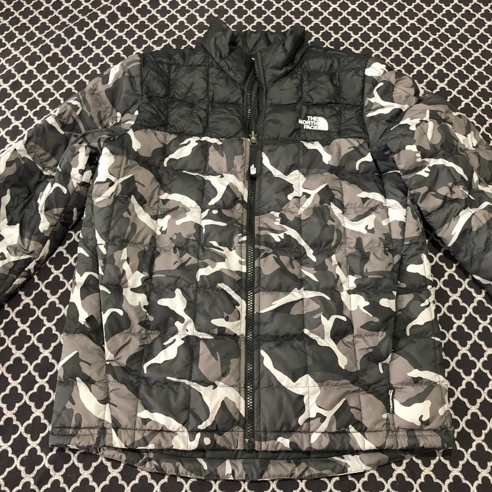 North Face Boy Camo Black White Puffer Thermoball ECO Jacket Zip Large 14/16 AB1